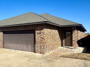 121 Bison Court Way, Mustang, OK 73064