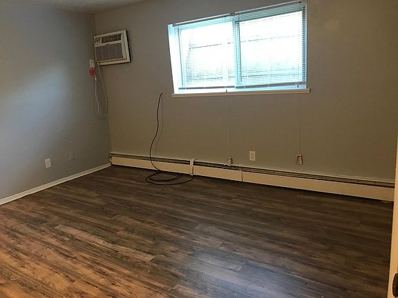5th image of 3102 Archwood Ave APT 103