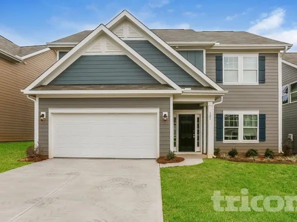 121 Halesworth Rd, Mooresville, NC 28117