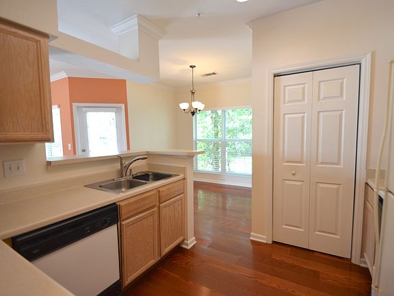 4th image of 700 Daniel Ellis Dr APT 9108