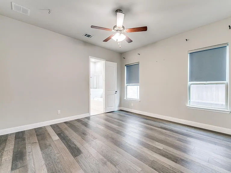 17660 Sequoia Dr — Photo 9
