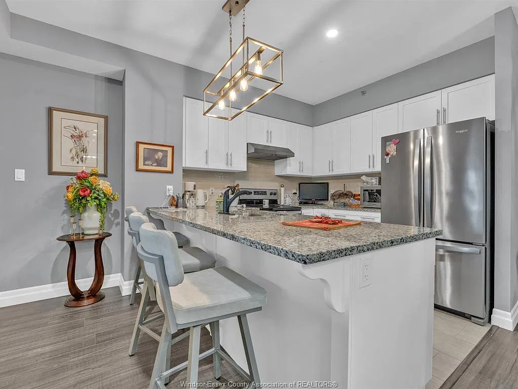 2 bed, 2.0 bath, $2,550 — Photo 4