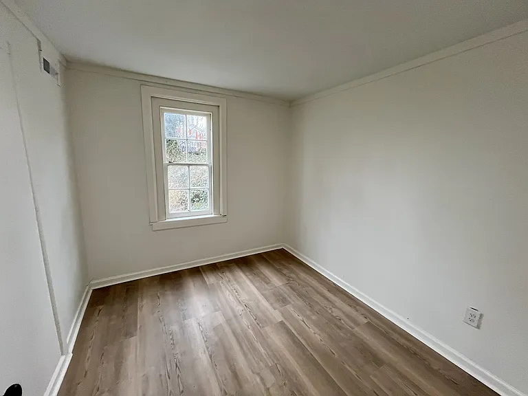 500 Ridge St — Photo 17