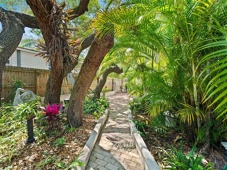 515 Crystal Beach Ave — Photo 43
