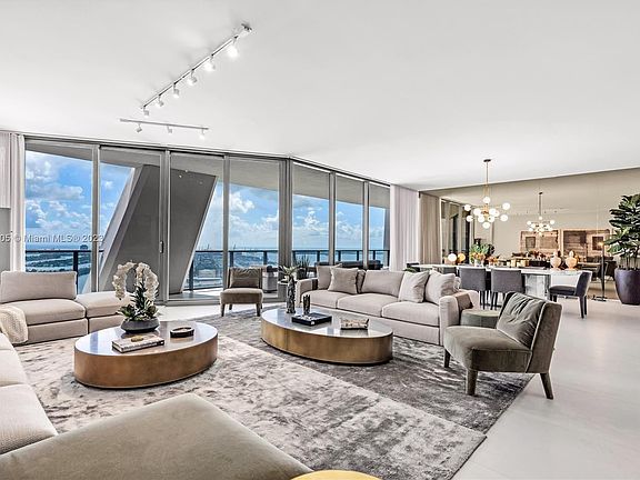 4th image of 1000 Biscayne Blvd #3801