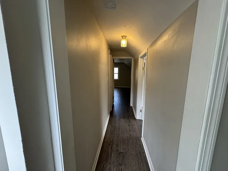 18801 Invermere Ave — Photo 15