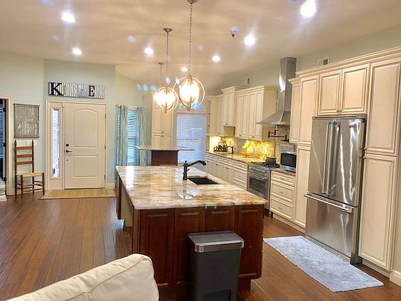 3rd image of 1234 Water Lily Ln