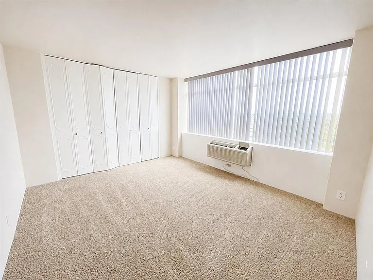 7520 Hornwood Dr #405 — Photo 11