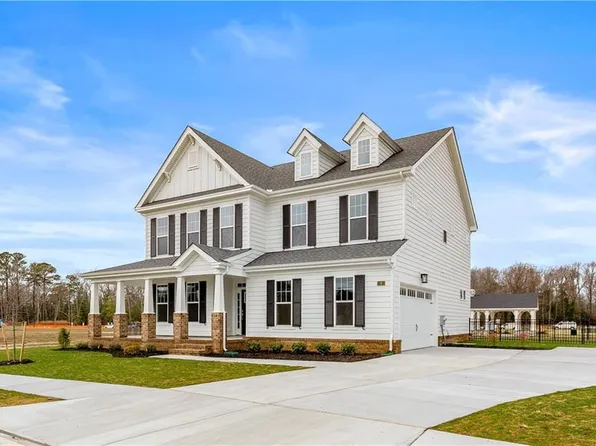 9 River Edge Dr, Suffolk, VA 23434