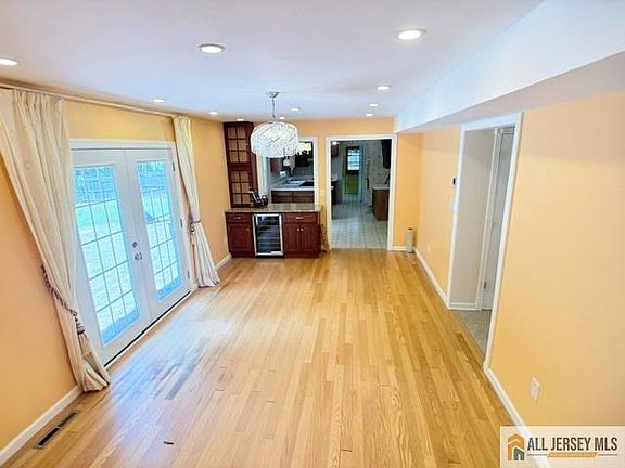 4th image of 13 Greenwich Rd
