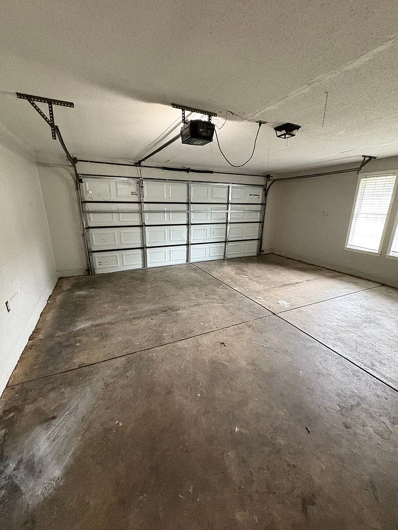Welcome to 4244 Chesapeake Way! — Photo 4