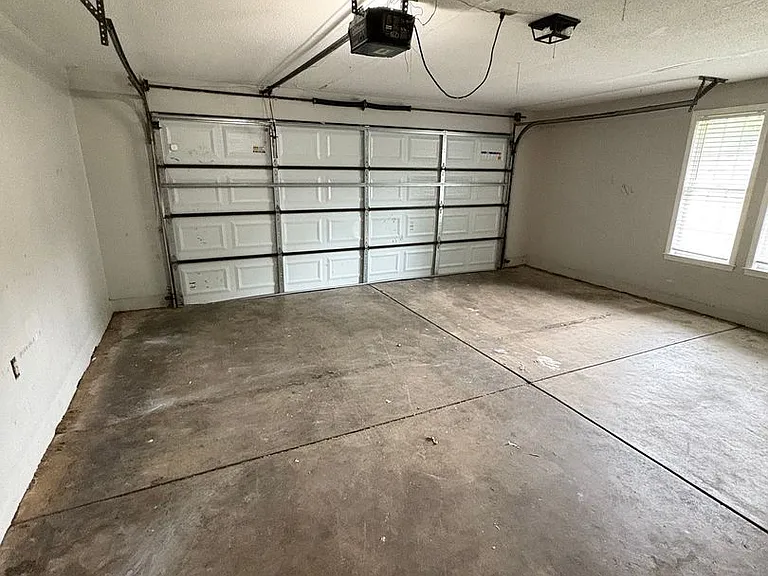 4244 Chesapeake Way — Photo 3