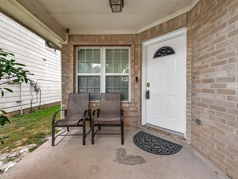 13330 Belvedere Park Ct — Photo 3