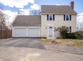 105 Onamog St, Marlborough, MA 01752