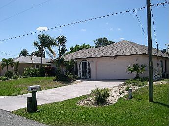 1st image of 1726 SE 10th Pl