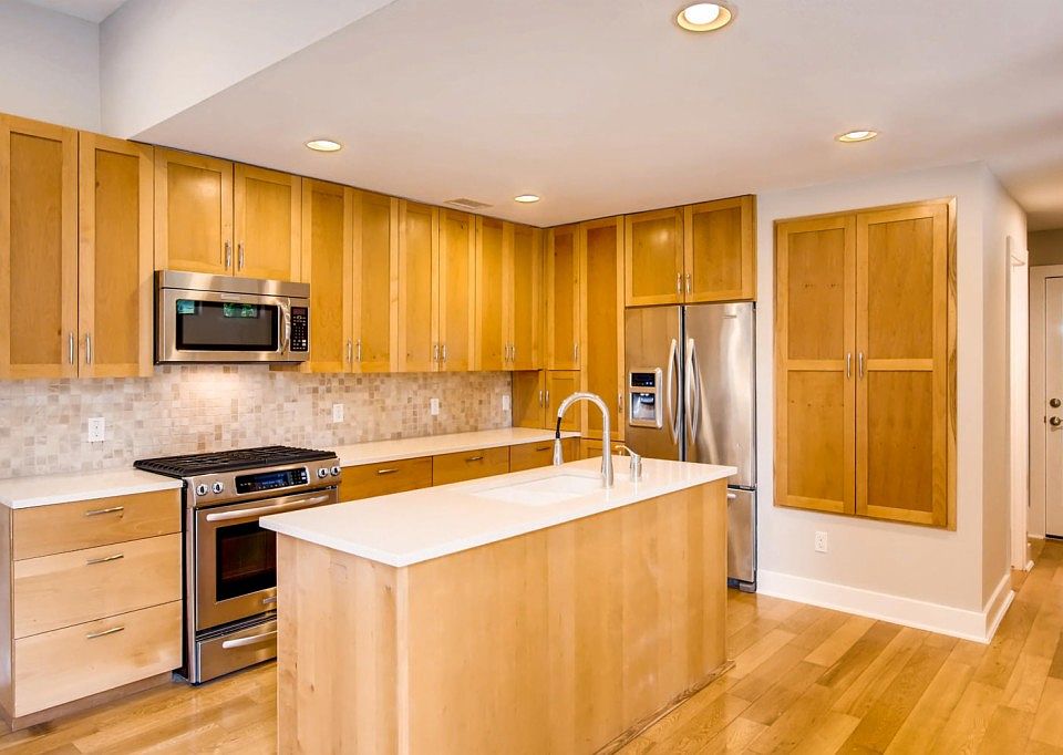 1st image of 2410 Sharon Ln #A