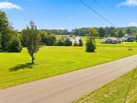 3rd image of 320 County Road 545