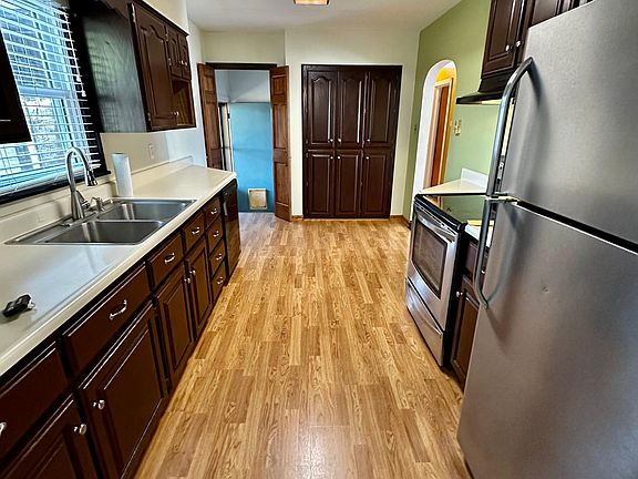4th image of 1448 Price Dr