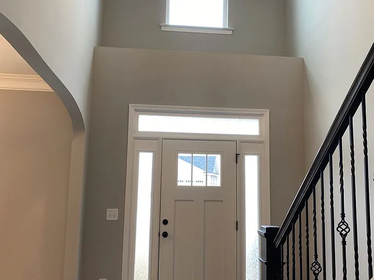 921 Burlington Dr — Photo 6
