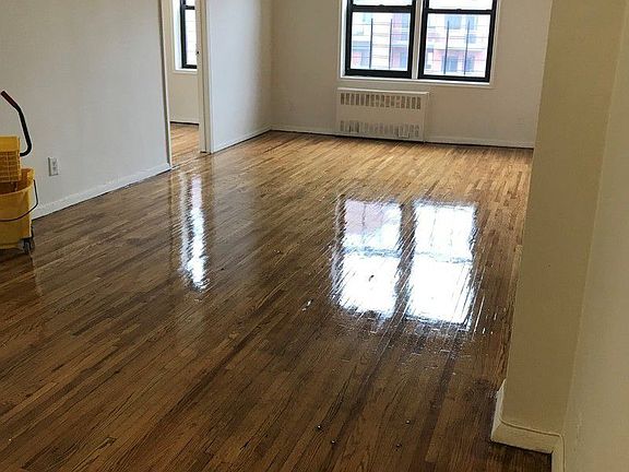 4th image of 14445 41st Ave APT 6V