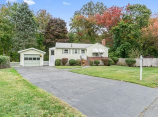 27 Winslow Rd, Beverly, MA 01915