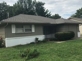 822 N Berry Rd, Norman, OK 73069