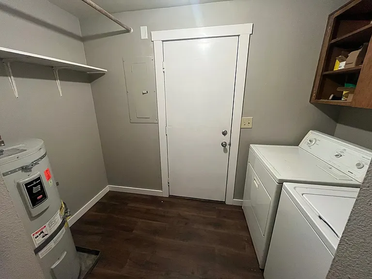 5535 SW Lombard Ave #B — Photo 22