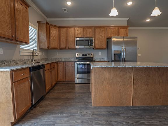 4th image of 1914 Booker Cir