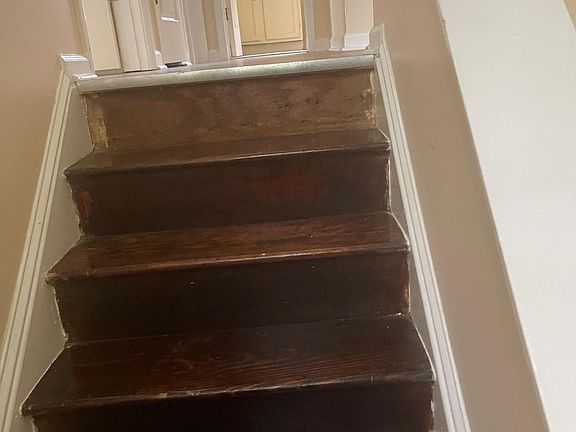 3rd image of 5069 Leland Dr