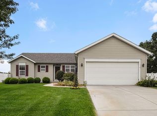 69616 Fox Xing, Edwardsburg, MI 49112