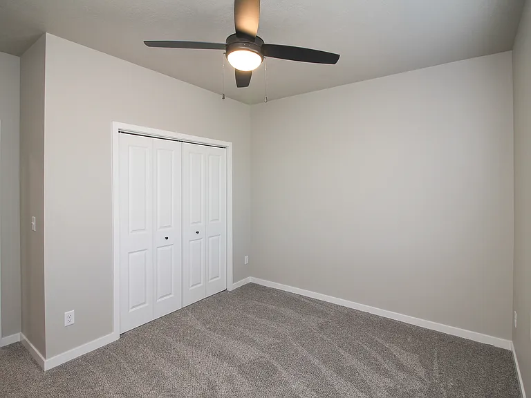 River Park Townhomes — Photo 16