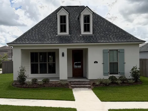 501 Traditions Dr, Lafayette, LA 70508