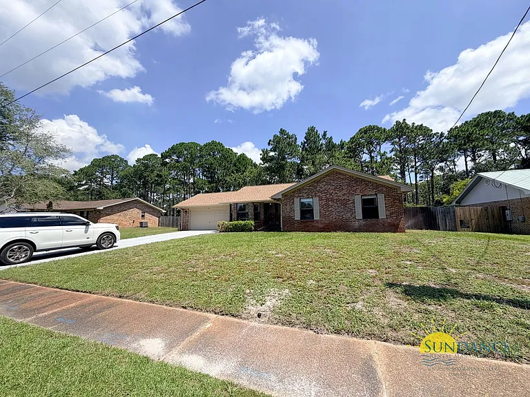 1055 Quail Hollow Dr — Photo 20