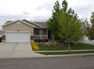 3352 S Green Spire Cir, West Valley City, UT 84128