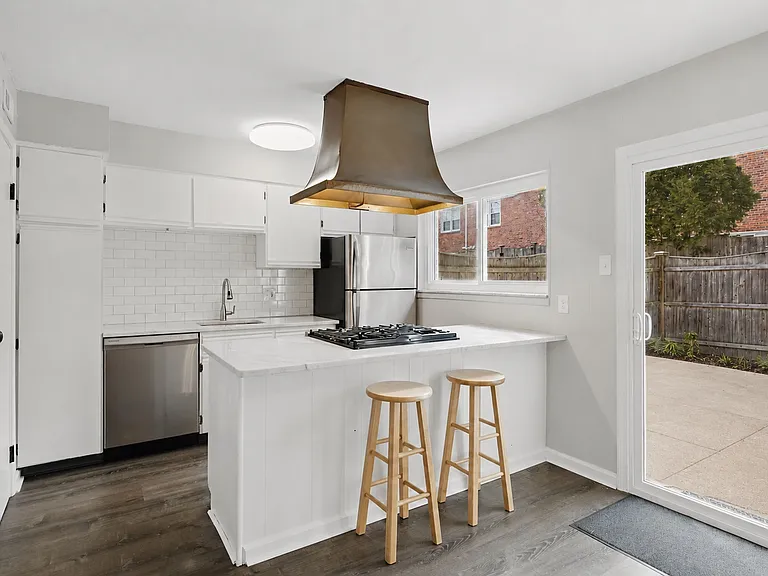 30 Yorktown Dr #30 — Photo 28