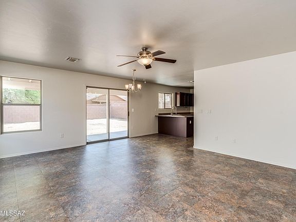 Open Floor Plan, Spacious Living/Dining Area