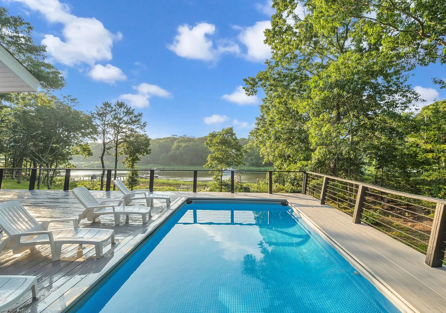 Beautiful Waterfront North Fork Home, Private Pool, Private Dock — Photo 1