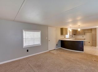 105 E 7th Ave, Belle Plaine, KS 67013