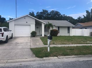 2823 Narcissus Dr, Holiday, FL 34691