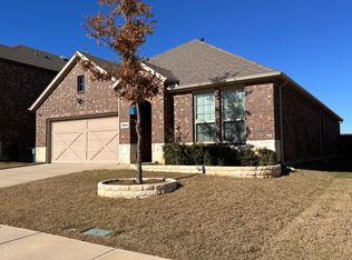 2329 Rosaline Dr, Aubrey, TX 76227