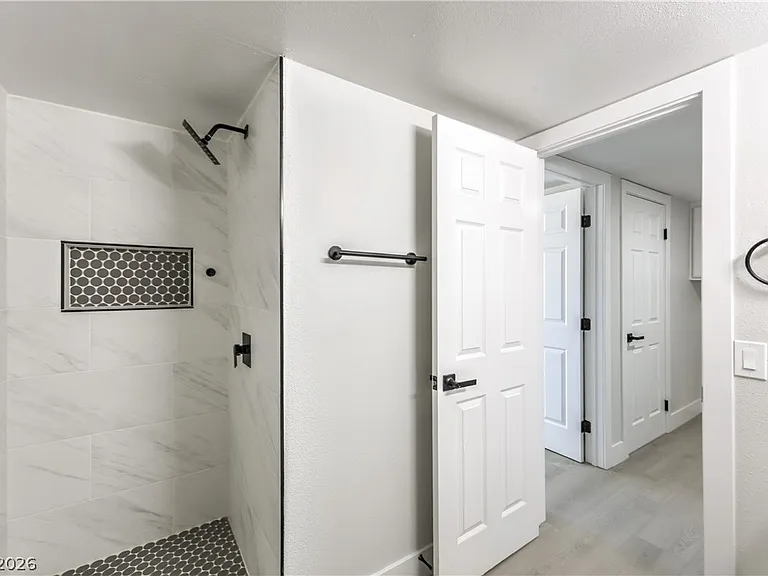 6348 Vicuna Dr — Photo 16