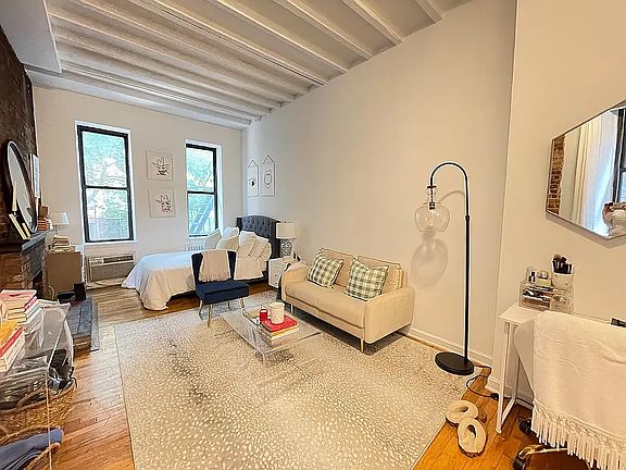 2nd image of 213 E 21st St APT 3D