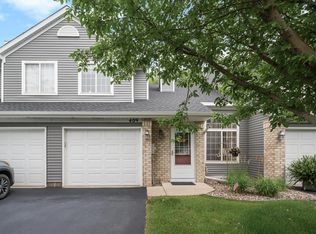 409 Rice Ct #136, Chanhassen, MN 55317