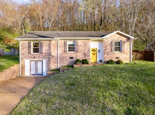 561 Holt Valley Rd, Nashville, TN 37221