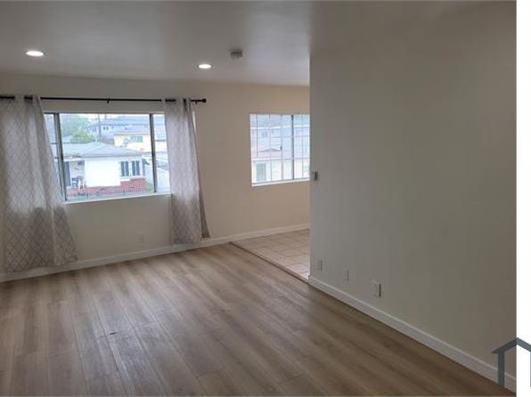 1448 W 104th Street
