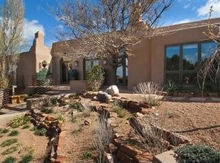 1100 Governor Dempsey Dr, Santa Fe, NM 87501