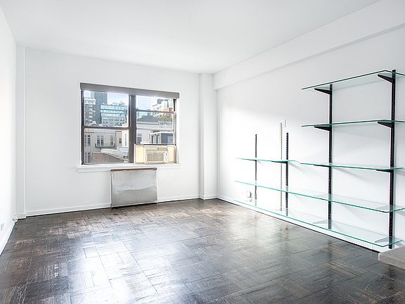 2nd image of 180 W Houston St #6E