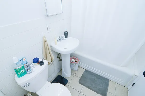 Rented by CPG Residential LLC | media 9