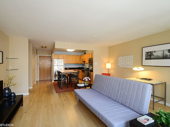 3rd image of 211 E Ohio St APT 2522
