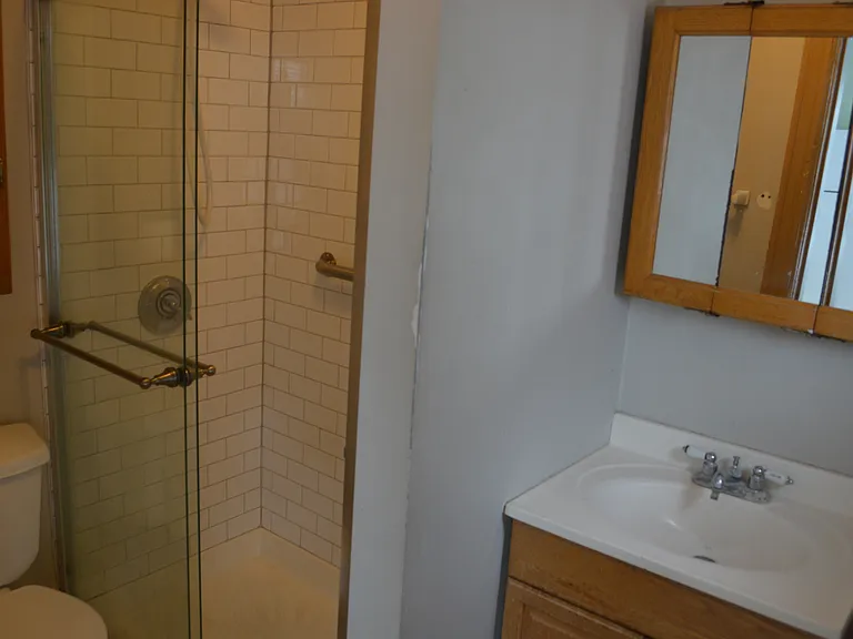 1172 N Main St #1 — Photo 9